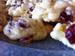 cranberry-white-chip-cookie-momgotblog.com
